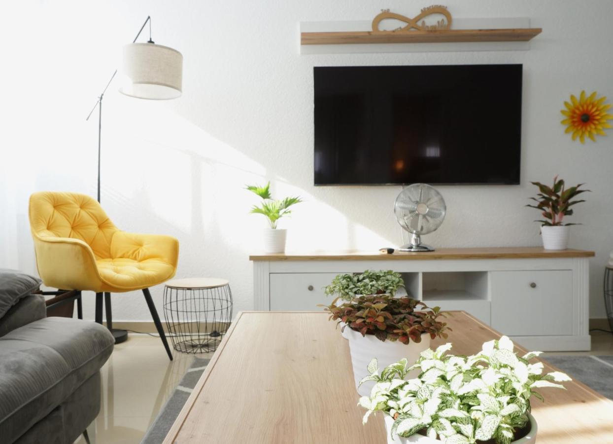 Mein Apartment Flowers Mit Kamin, Bis 10 Personen Frankenthal  Kültér fotó