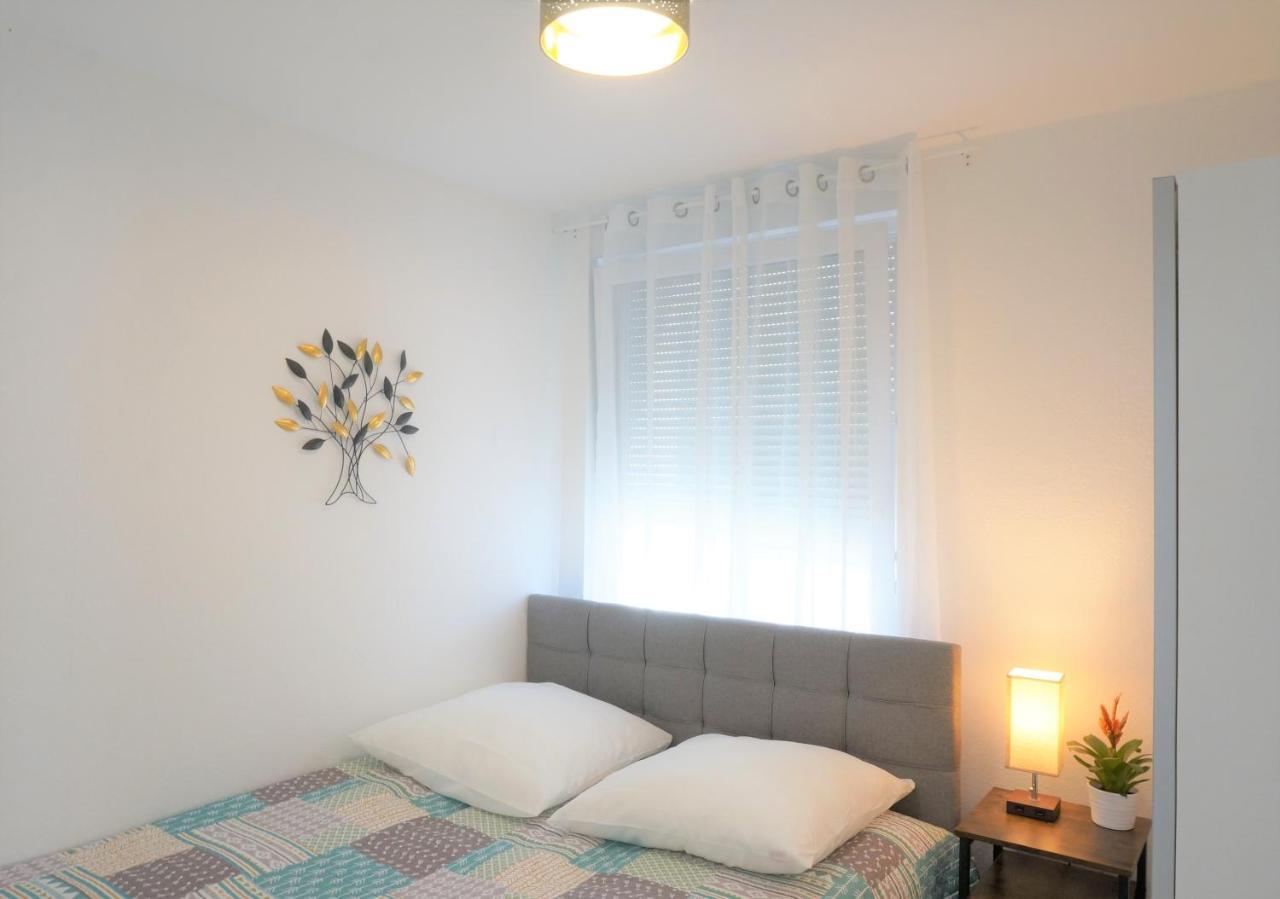 Mein Apartment Flowers Mit Kamin, Bis 10 Personen Frankenthal  Kültér fotó