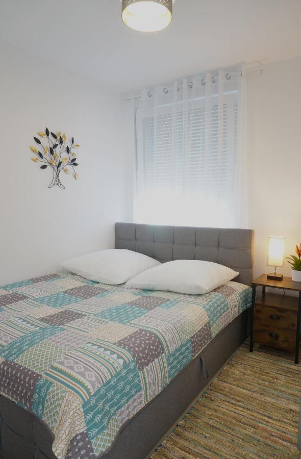 Mein Apartment Flowers Mit Kamin, Bis 10 Personen Frankenthal  Kültér fotó