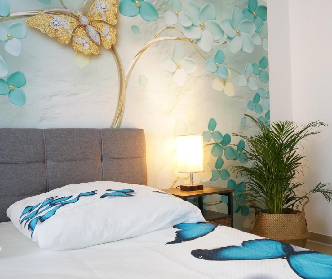 Mein Apartment Flowers Mit Kamin, Bis 10 Personen Frankenthal  Kültér fotó