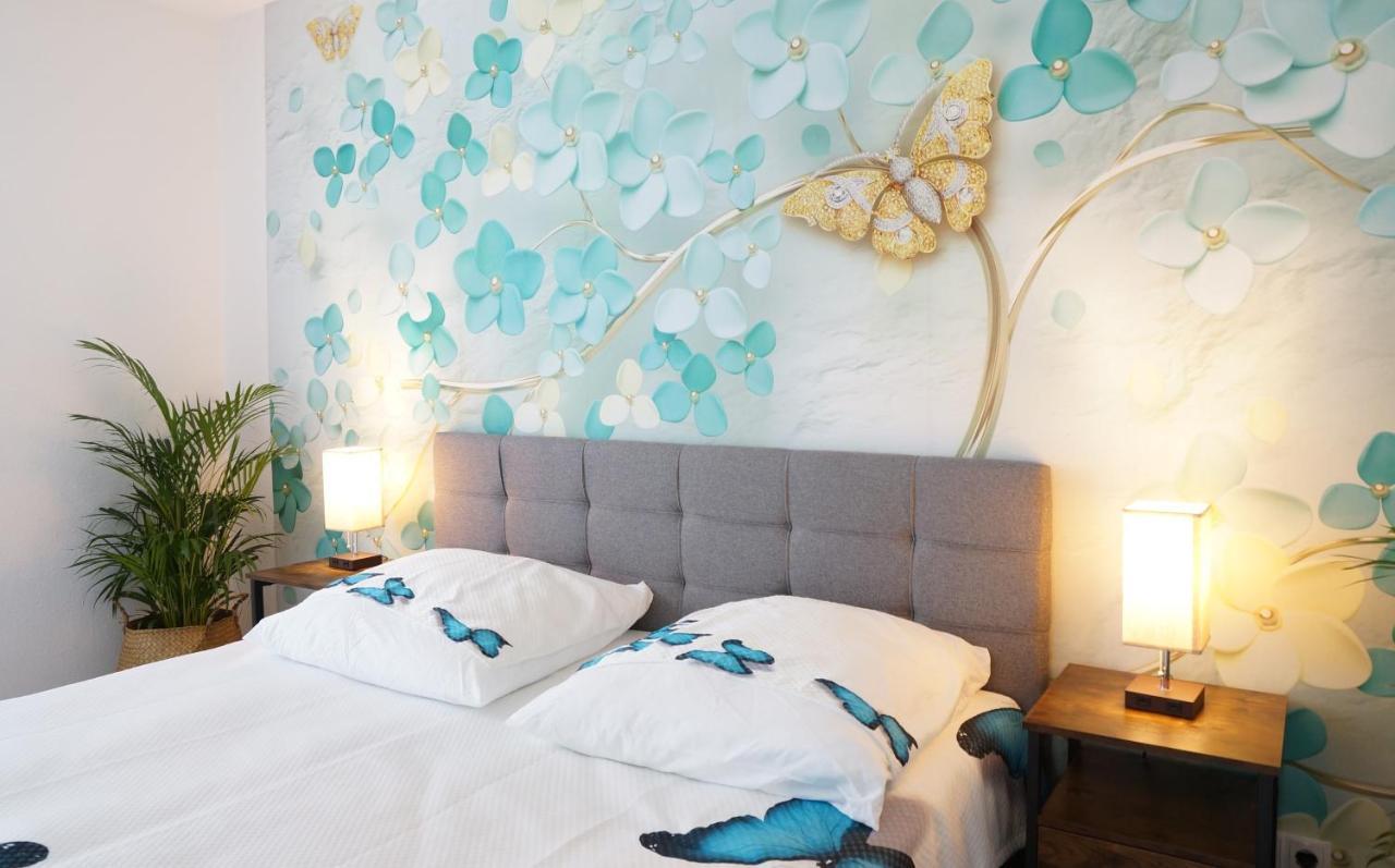 Mein Apartment Flowers Mit Kamin, Bis 10 Personen Frankenthal  Kültér fotó