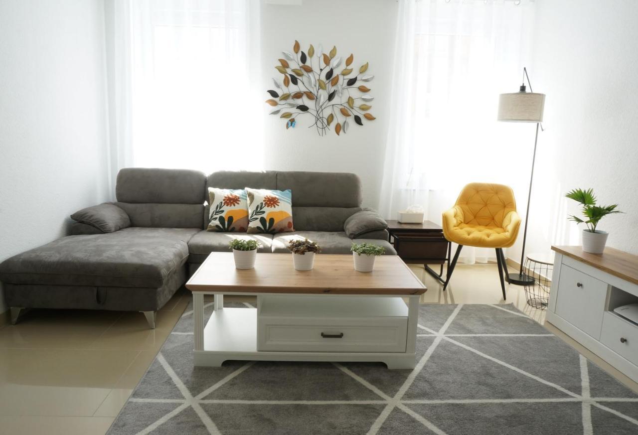 Mein Apartment Flowers Mit Kamin, Bis 10 Personen Frankenthal  Kültér fotó